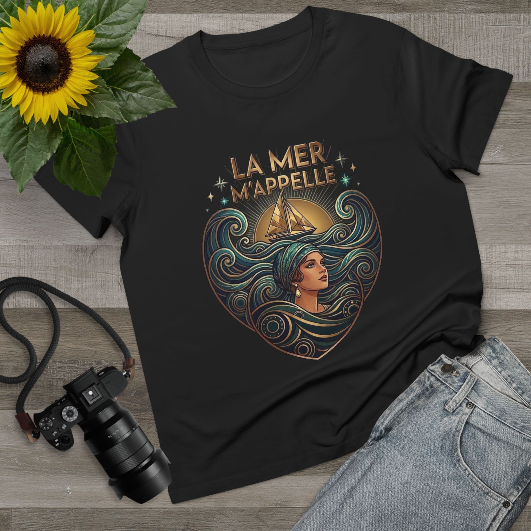 J'aime La Mer - The Sea is Calling Me Canvas Tee