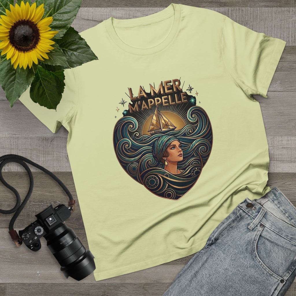 Women's Ocean Graphic Tee | The Sea is Calling | Coastal Vacation T-Shirt | J'aime La Mer